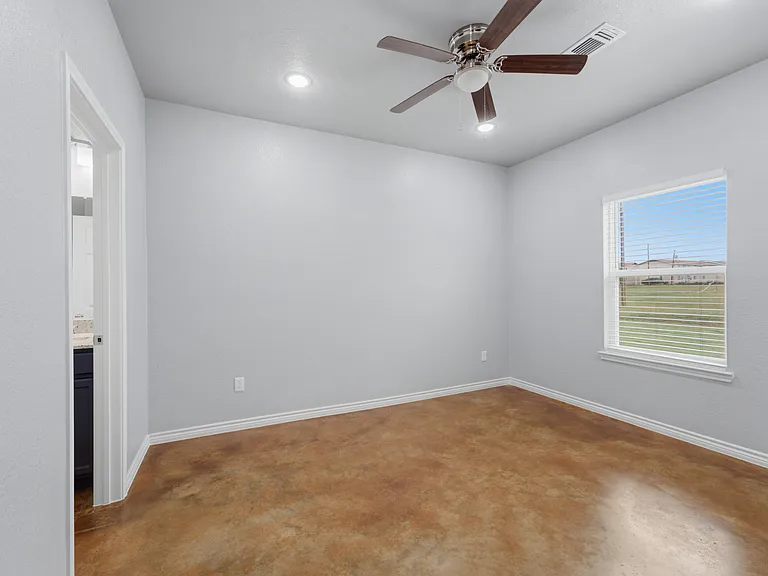 3109 Clinkenbeard Dr #3107B — Photo 18