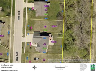 5924 Gibson Dr NE, Cedar Rapids, IA 52411