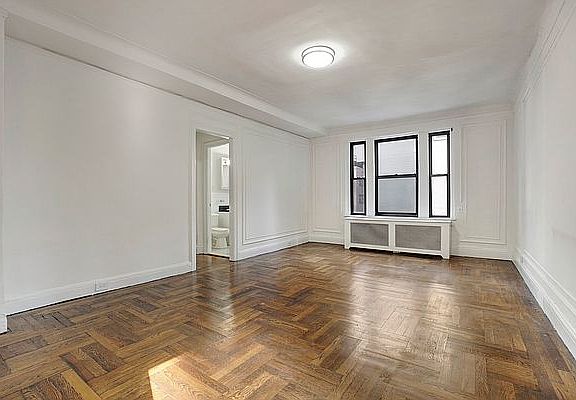 4th image of 465 Lexington Ave APT 55