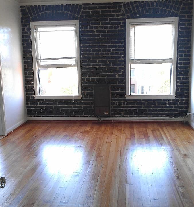 1st image of 608 S Dunsmuir Ave #3
