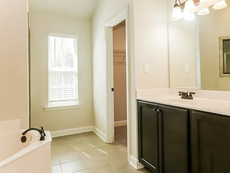 8047 Switzer Dr — Photo 10