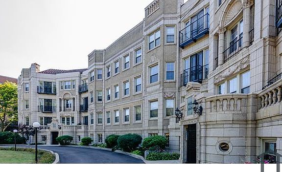 3rd image of 6838 S South Shore Dr APT 1