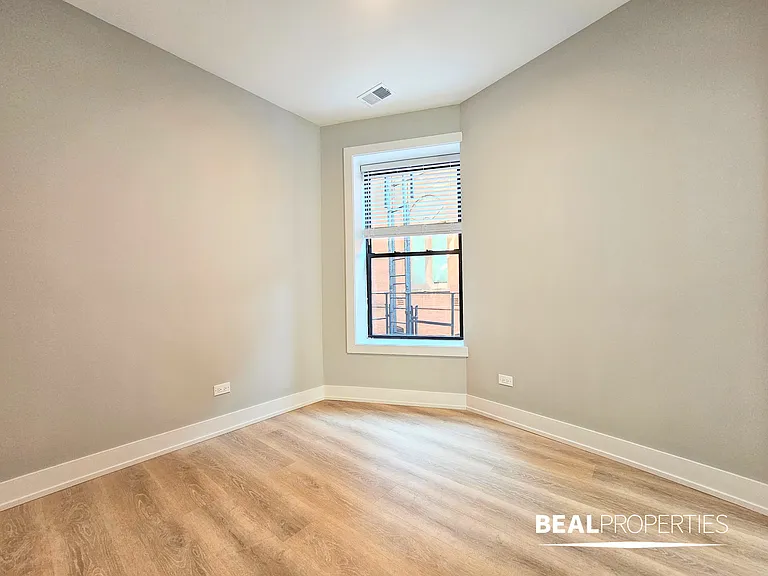 428-38 West Belden — Photo 18