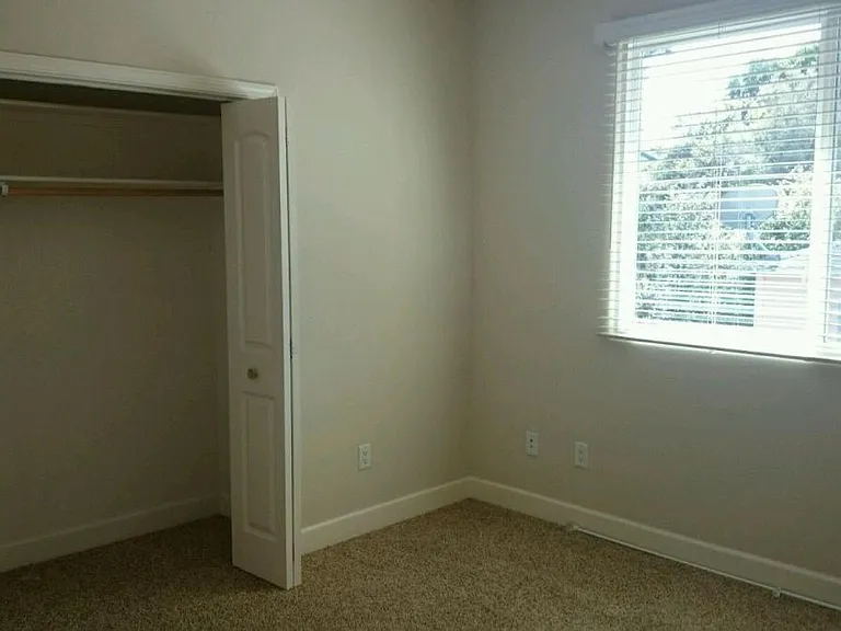 423 Dela Rosa Ave — Photo 10
