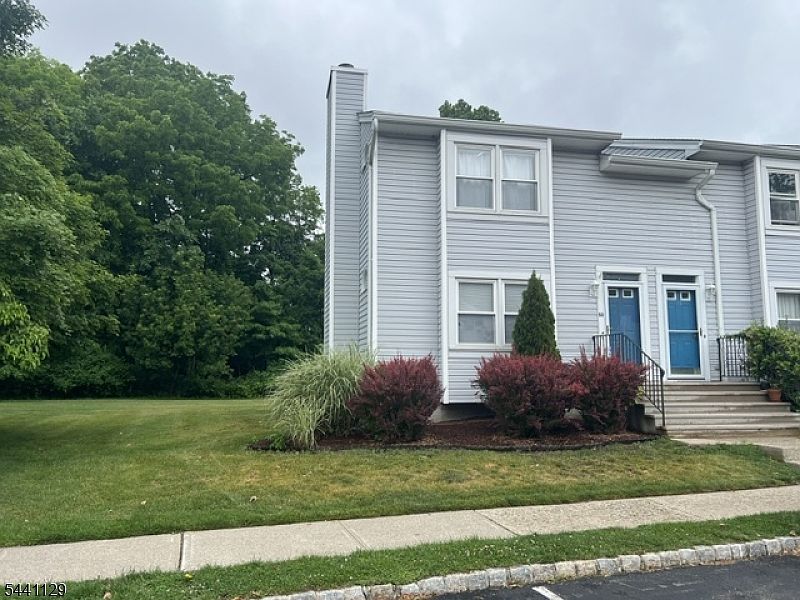 1st image of 53 Village Dr