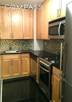 Rented by Compass | media 14