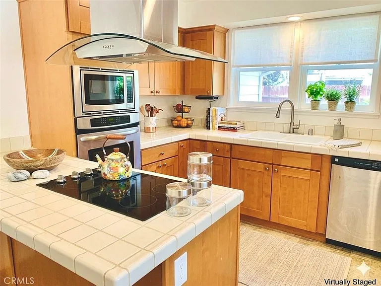 9459 Workman Ave — Photo 12