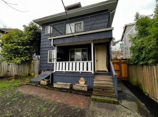 3052 22nd Ave W UNIT B, Seattle, WA 98199