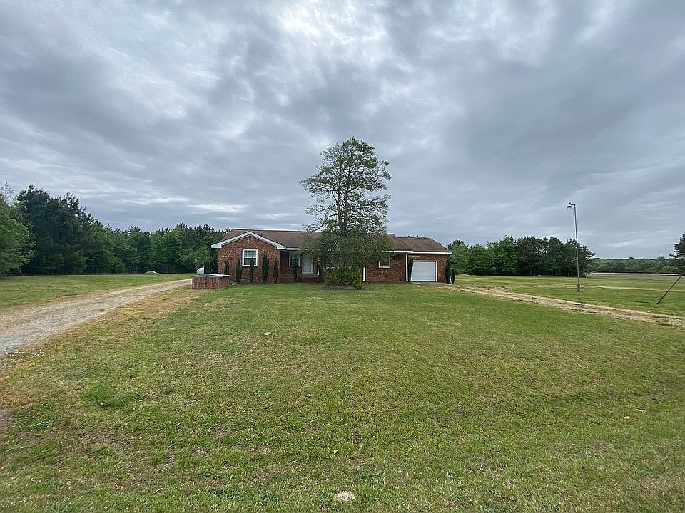 1st image of 406 Woodruff Rd