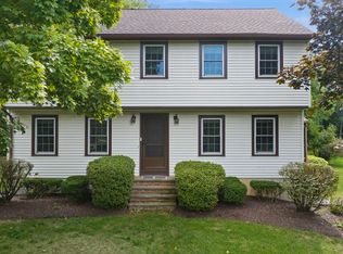 29 Buttrick Rd, Hampstead, NH 03841