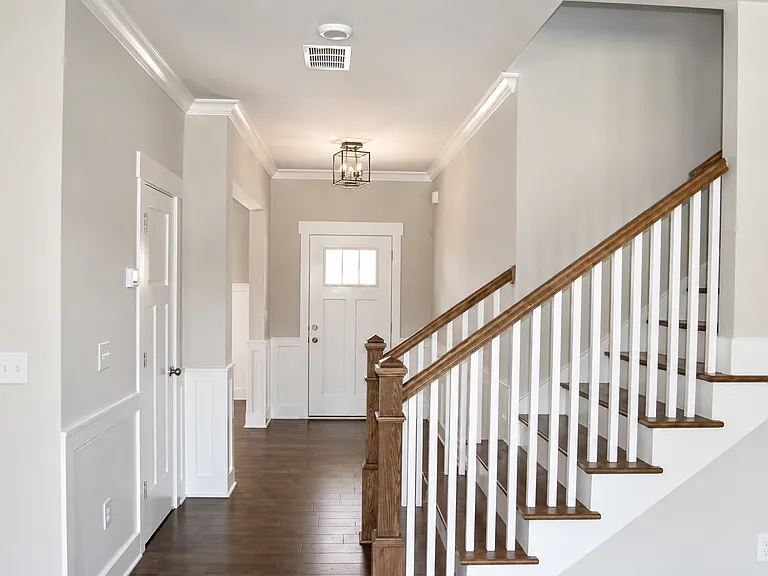 7565 Highborne Ln — Photo 3