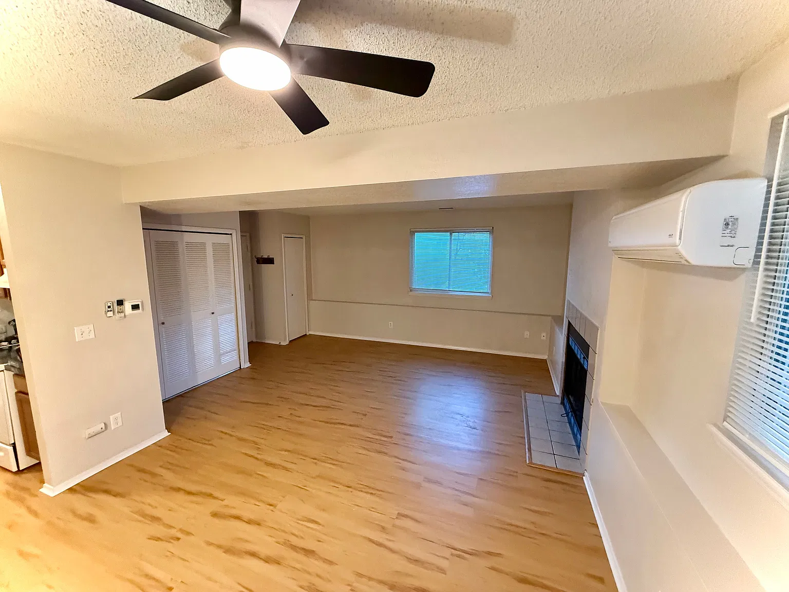 Updated Apt w/ Walk-In Closets, Fireplace & AC - Minutes from Ft Carson and Peterson AFB — Photo 3