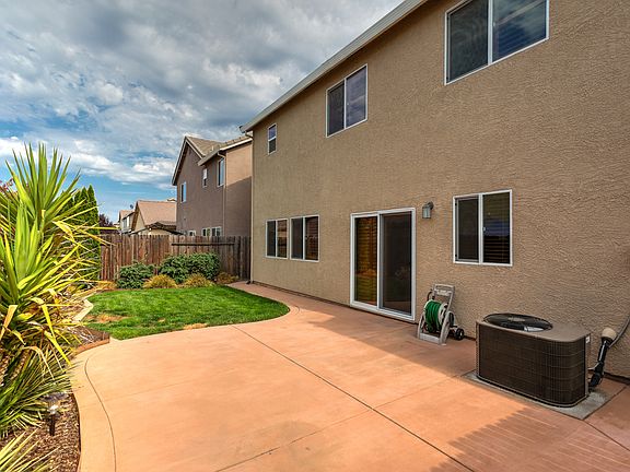 5th image of 1644 Blue Beaver Way