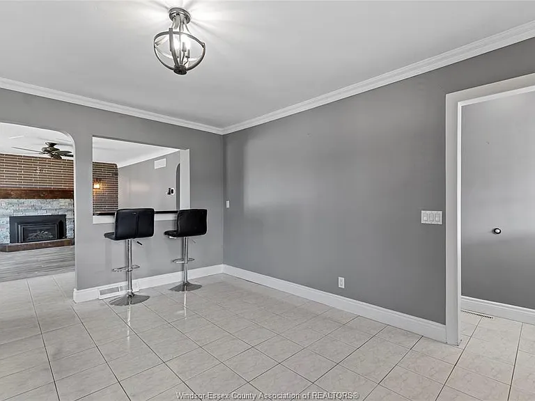 76 Texas Rd — Photo 12