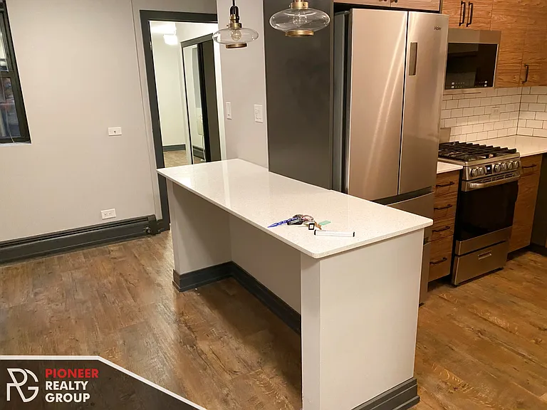518 W Wrightwood Ave #512-3C — Photo 1