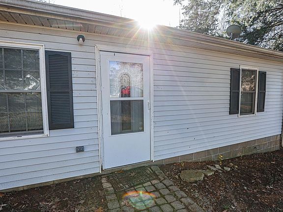 3rd image of 67 Baker Rd