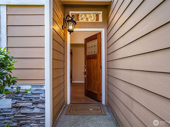 3rd image of 1006 167th Street SW