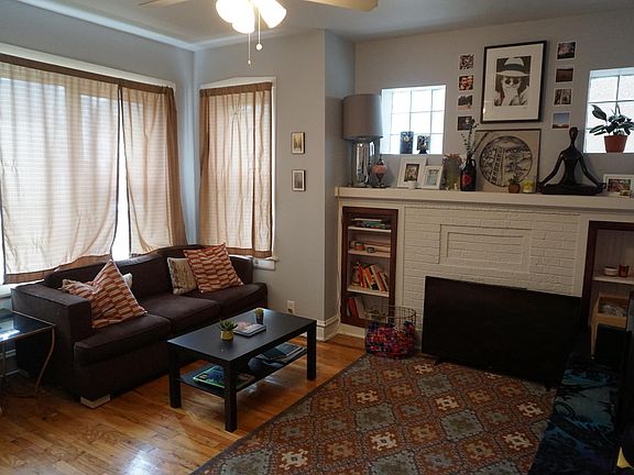3rd image of 3002 N Hamlin Ave #1