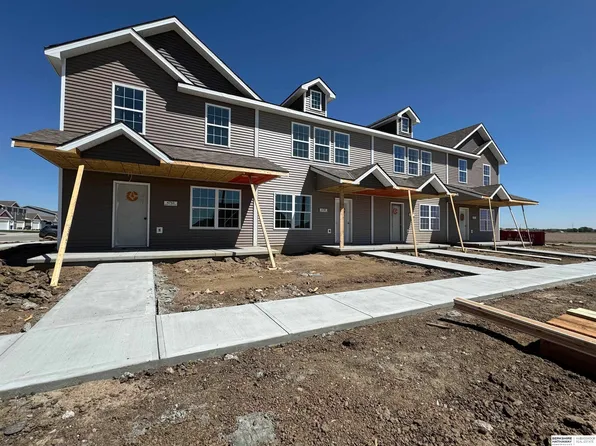 4765 E 21st Ave, Fremont, NE 68025