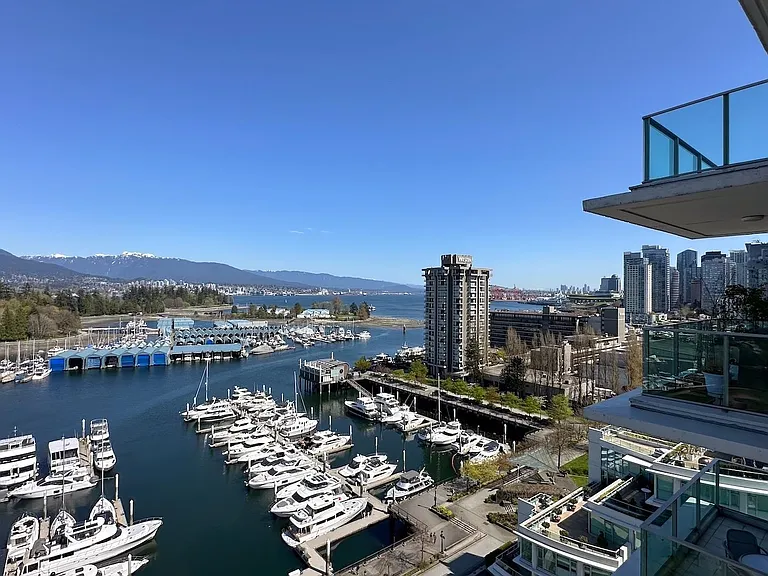 1777 Bayshore Dr #Penthouse 4 — Photo 35