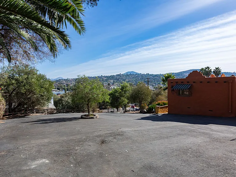 8873 Golf Dr — Photo 43
