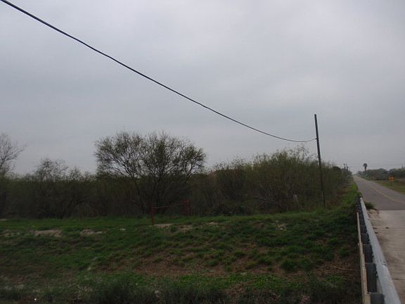 4th image of 14134 Mile 19 N