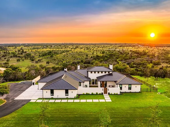 201 Horizon Blvd, Kerrville, TX 78028