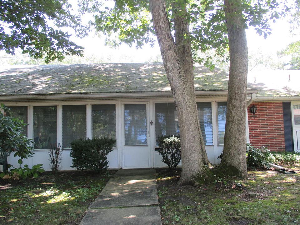 1st image of 116B Buckingham Dr