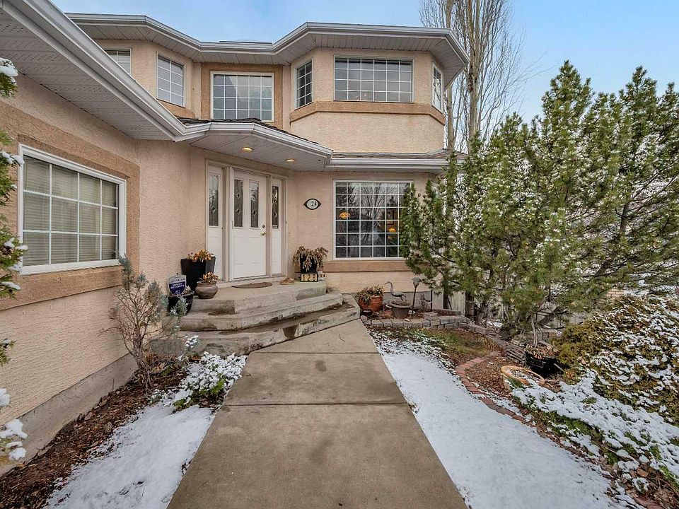 128 Douglasdale Poin SE, Calgary, AB T2Z 3B4 Zillow