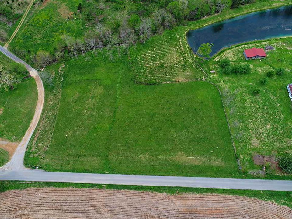 2nd image of 2783 New Roe Rd