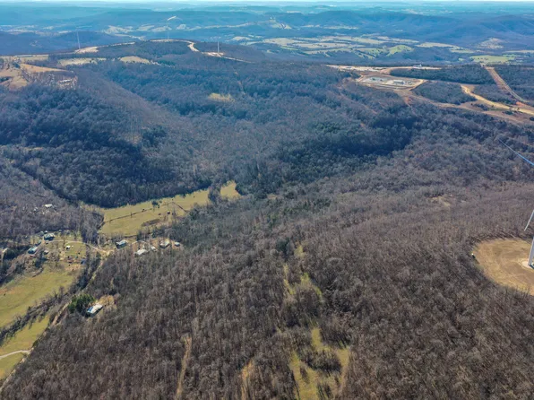 9068 County Road, Green Forest, AR 72638