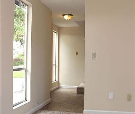 2nd image of 235 Del Loma Ct