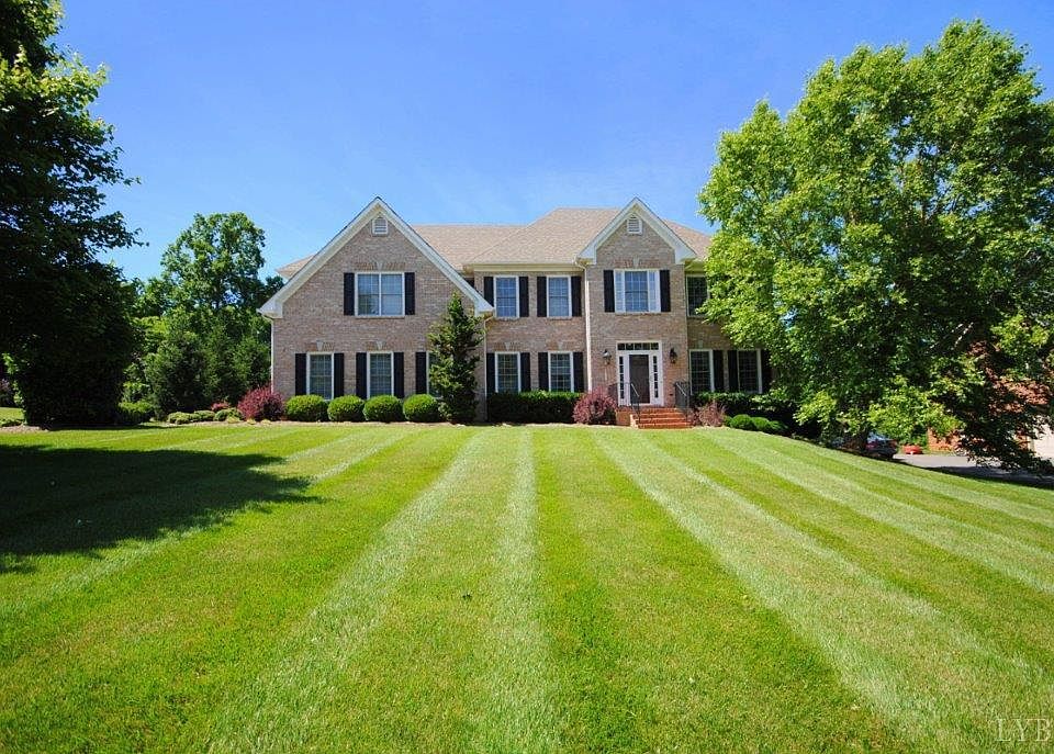 1st image of 139 Beacon Hill Pl