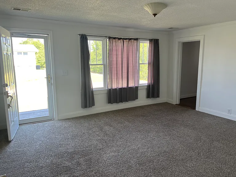 937 Red Fox Rd — Photo 10