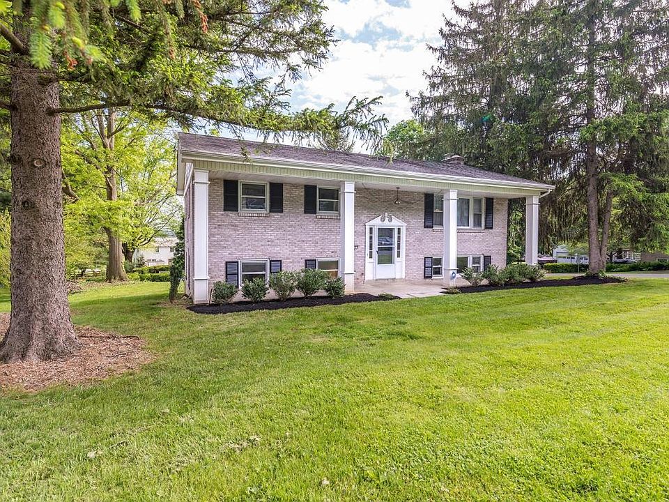 Welcome to 3123 Parker Dr!