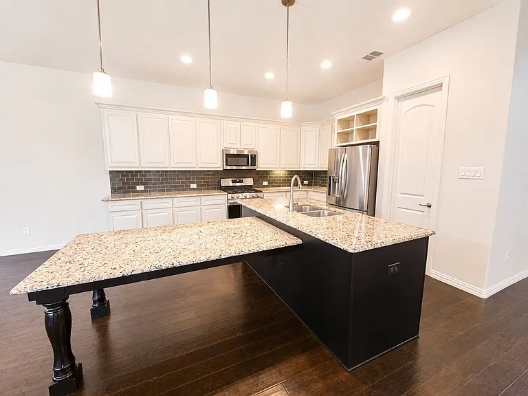 1033 Lone Ivory Trl — Photo 6