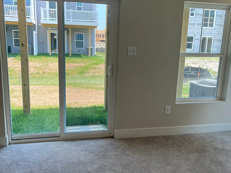 29362 Oxford Dr — Photo 31