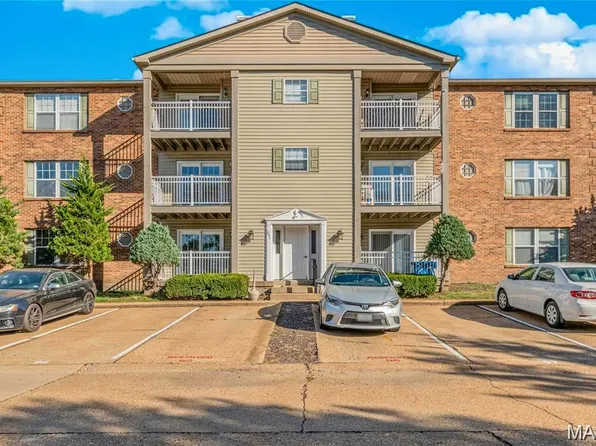 651 Green Jade Dr #G, Fenton, MO 63026