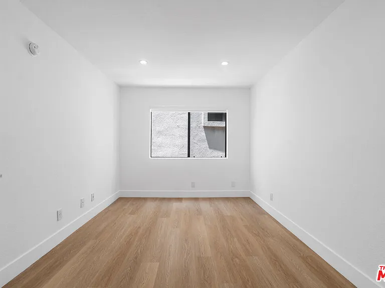 3939 Moore St #204 — Photo 23
