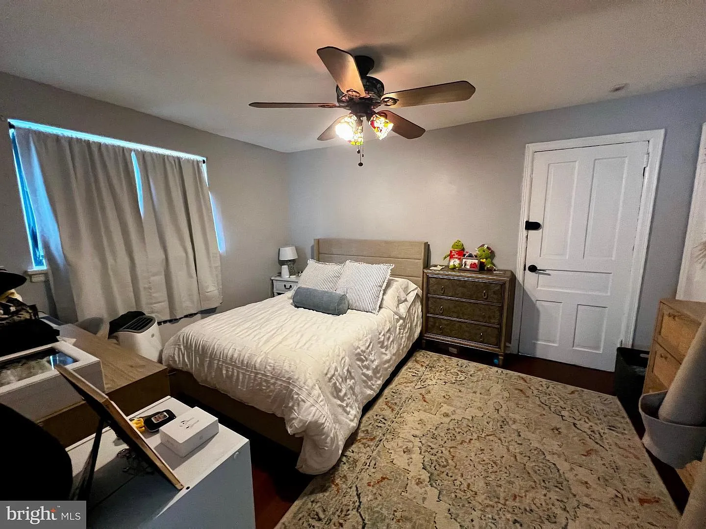 1 bed, 700 sqft, $1,325 — Photo 4
