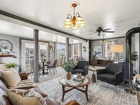 3rd image of 119 S Colorado Ave