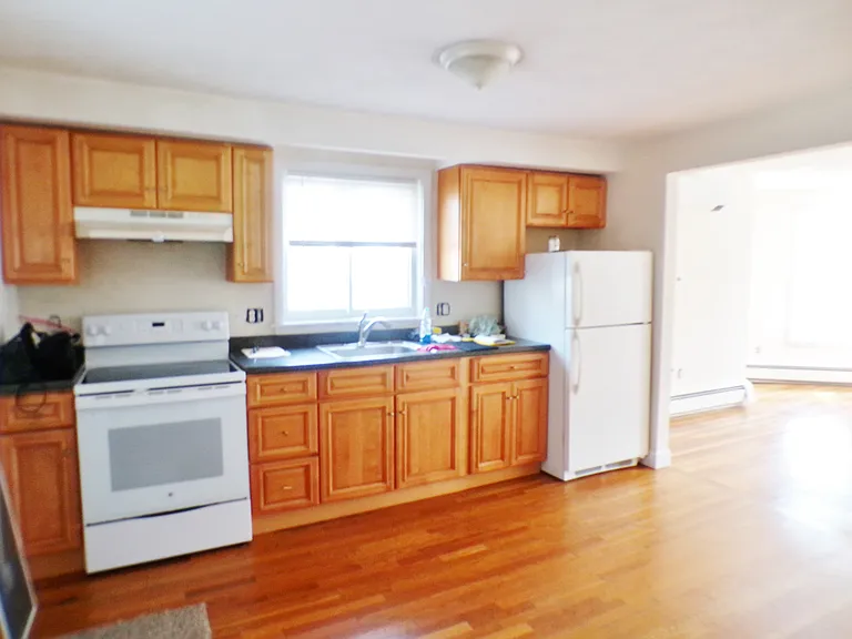 190 Crescent Ave #1 — Photo 3