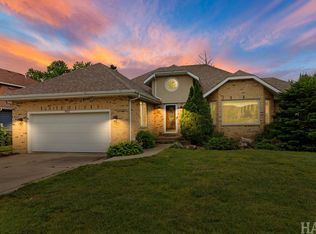 612 Edelweiss Dr, Antioch, IL 60002