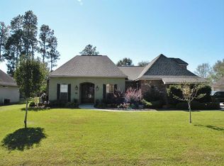 225 Stonewood Dr, Covington, LA 70433