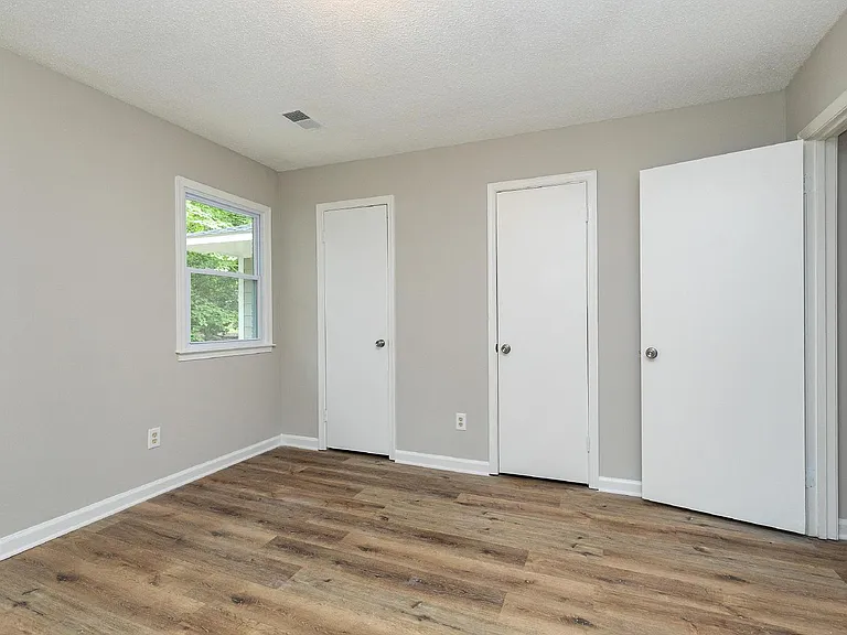 928 Jason Ct — Photo 17