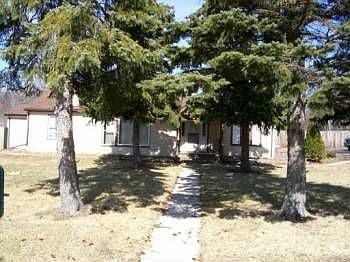 1st image of 17W202 Red Oak Ave