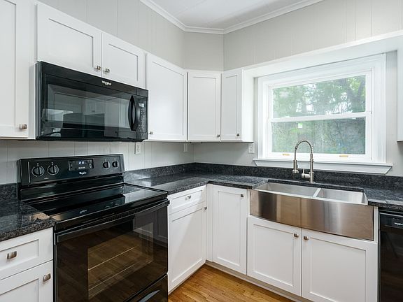 5th image of 714 Columbia Ave