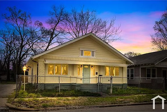3 bed, $1,250 — Photo 1