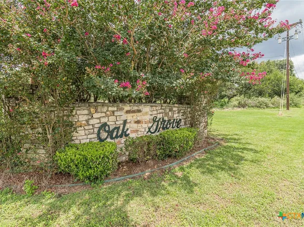 125 Oak Knot Dr, New Braunfels, TX 78132