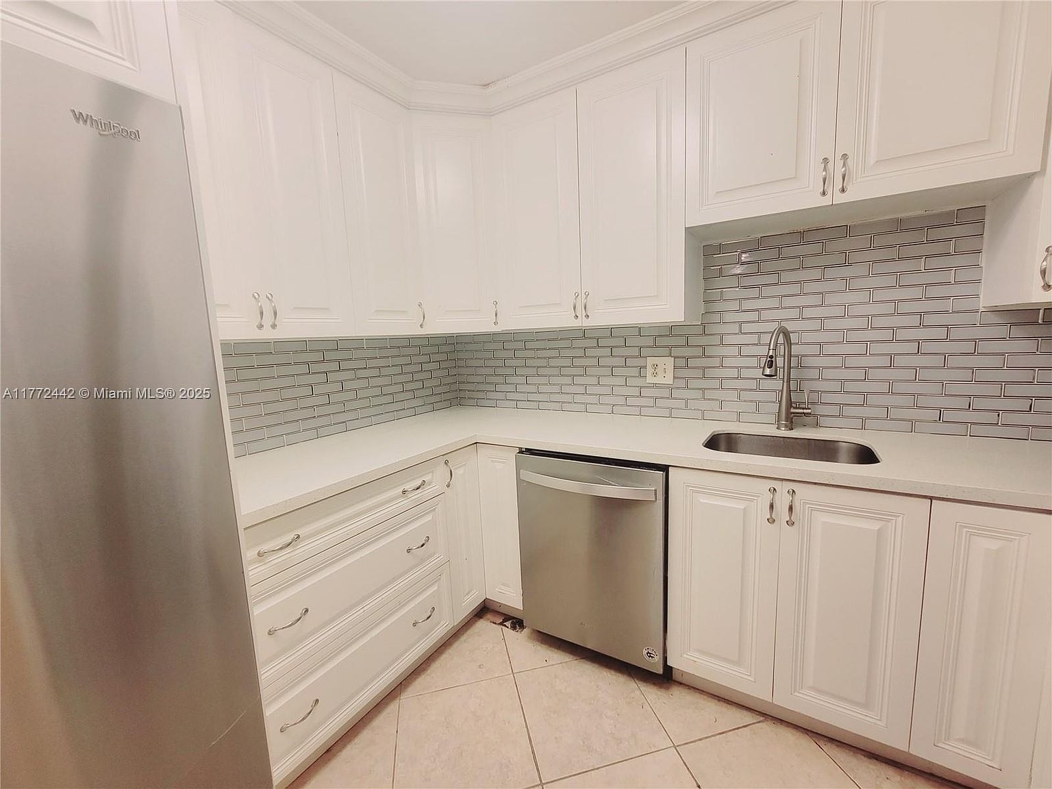 4174 Inverrary Dr APT 713